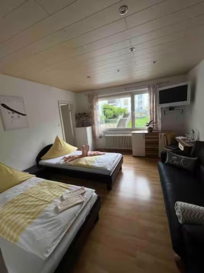 Zimmer In Koeln Exterior photo